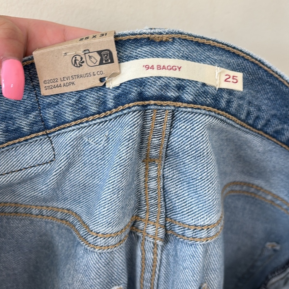 NEW Levi’s Mid Rise Cotton 94 Baggy Jeans Size 25 - Picture 9 of 11